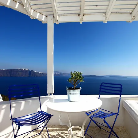 Menias Cave House * Ия